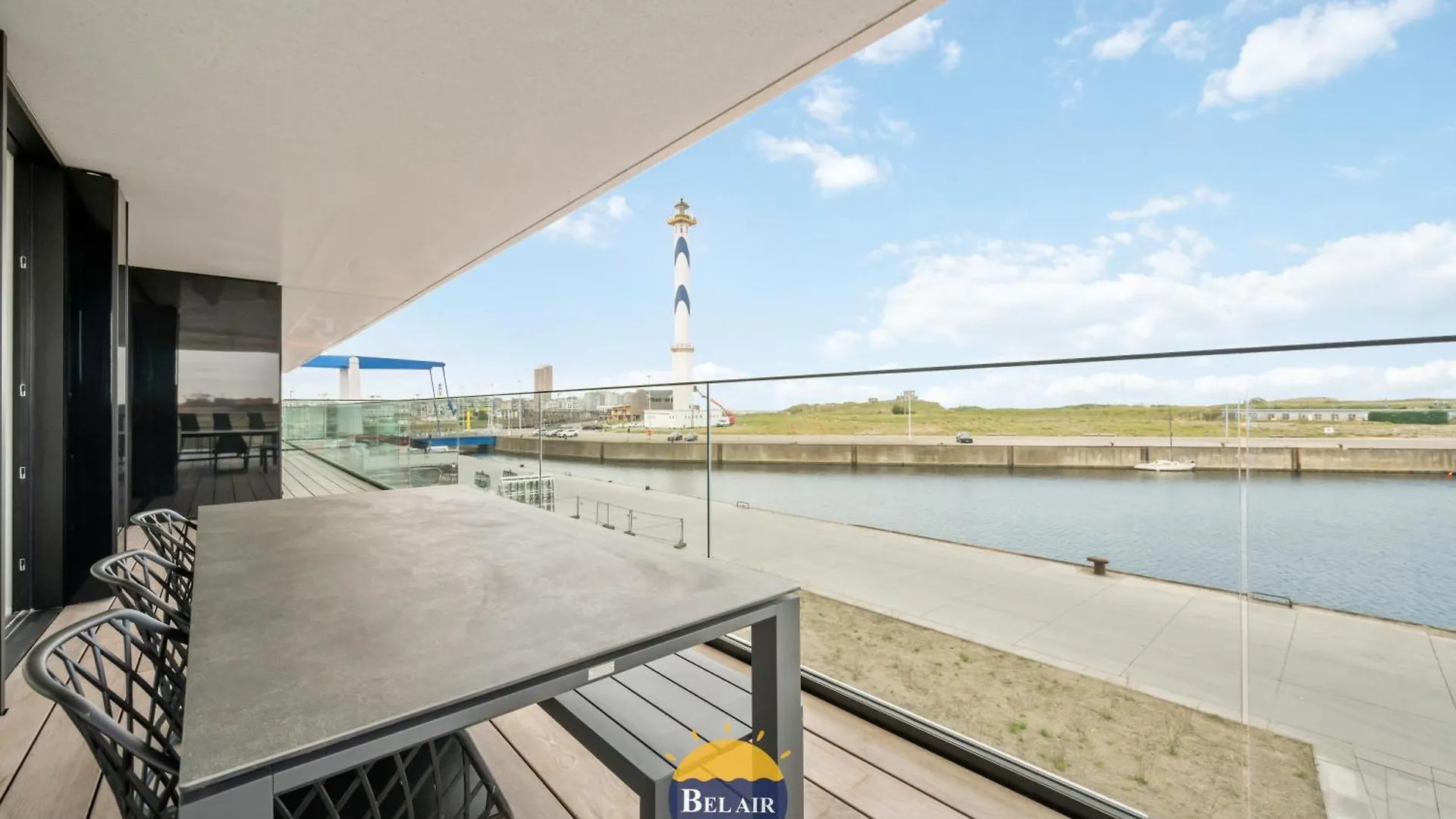 Stylish And Luxurious 3-Bedroom Apartment With A Large Sunny Terrace T19 Ostend