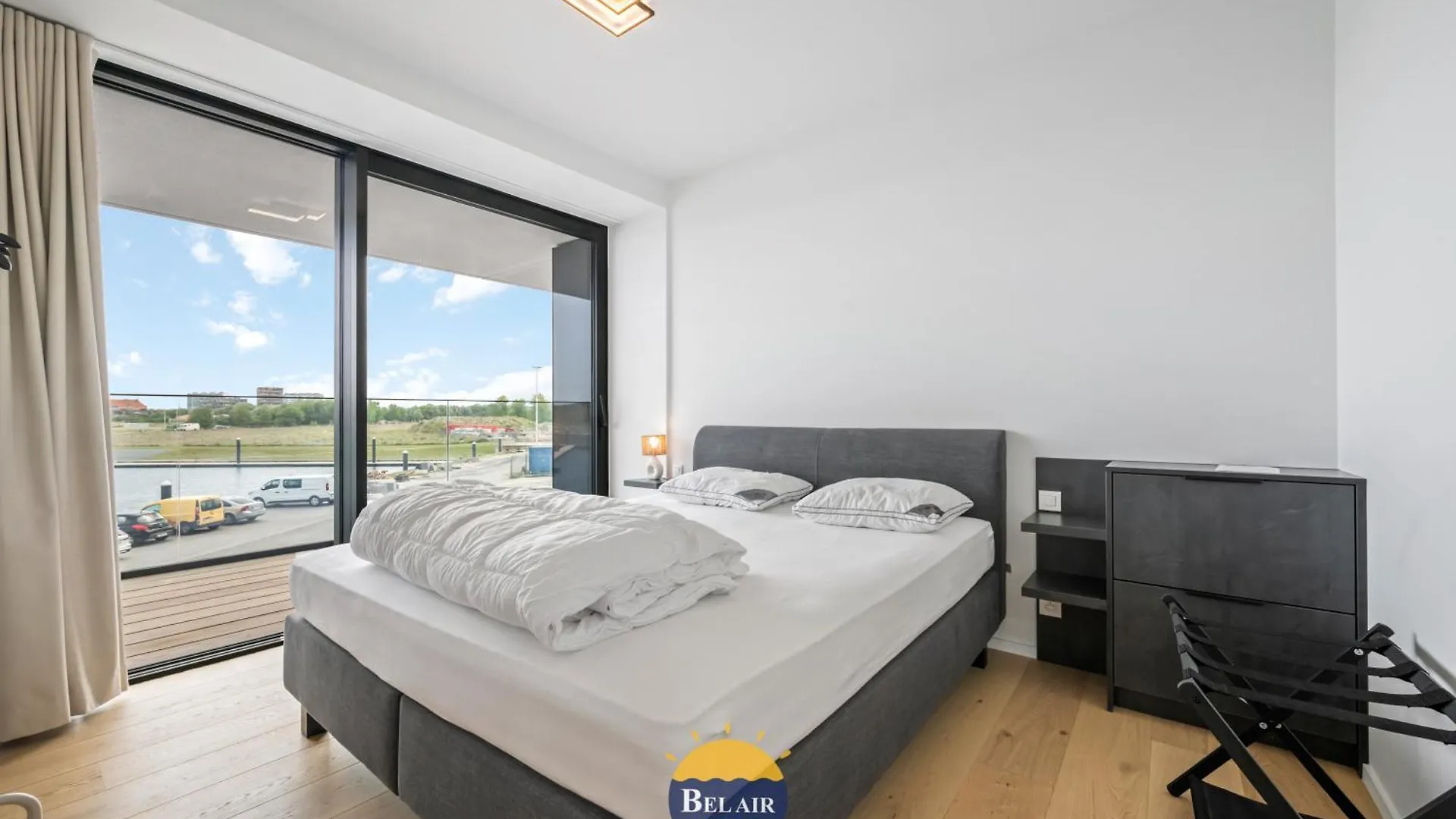 Stylish And Luxurious 3-Bedroom Apartment With A Large Sunny Terrace T19 Ostend Belgium